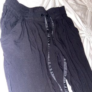 Aritzia joggers